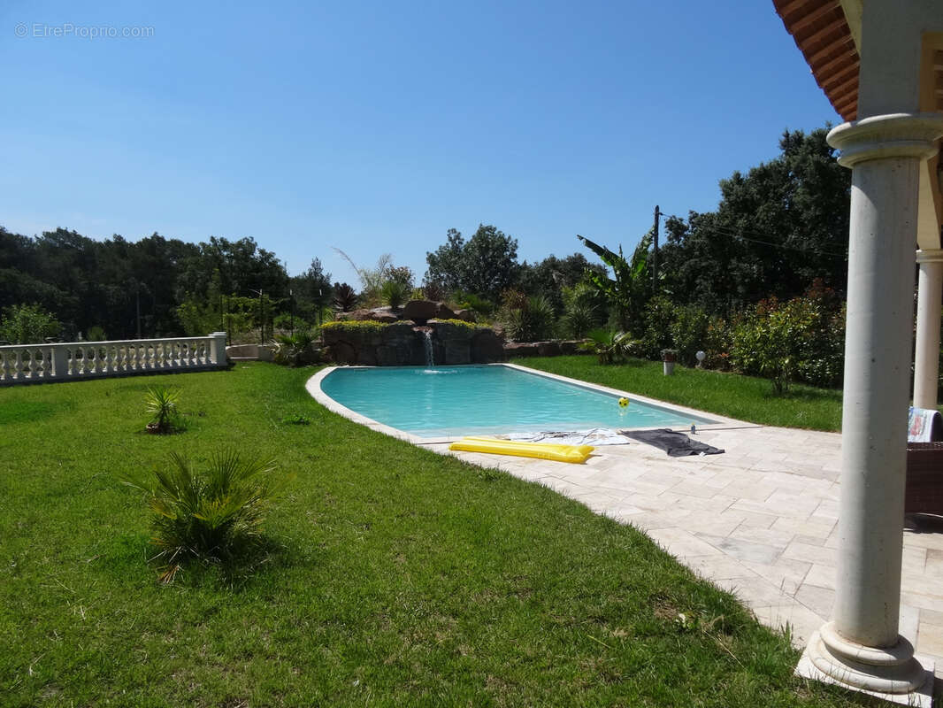 Maison à SOLLIES-PONT