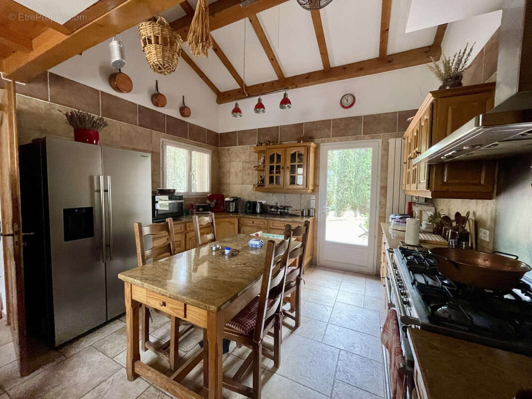 Maison à SOLLIES-PONT