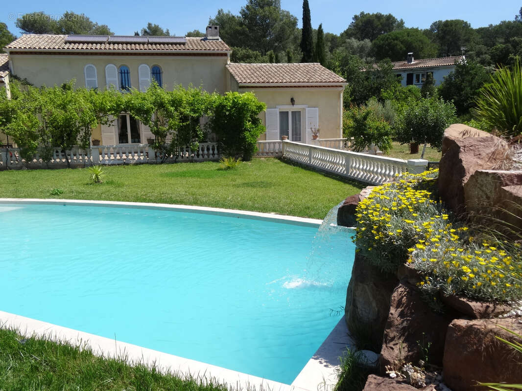 Maison à SOLLIES-PONT