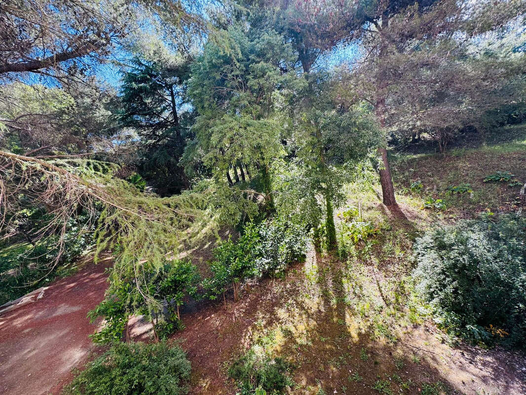 Appartement à COGOLIN