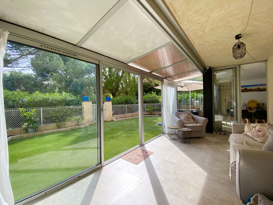 Appartement à SANARY-SUR-MER