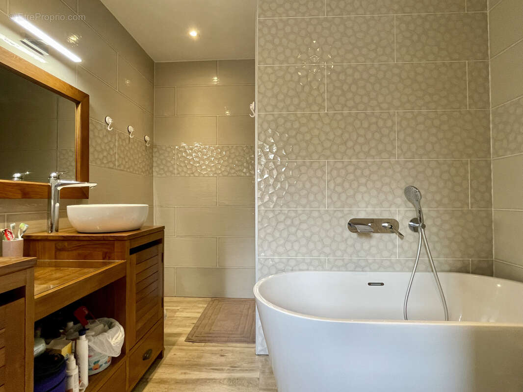 Maison à SAINTE-SUZANNE