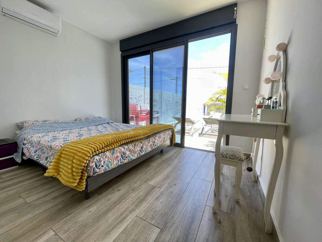 Maison à SAINTE-SUZANNE