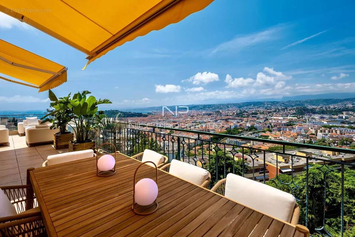 Appartement à NICE