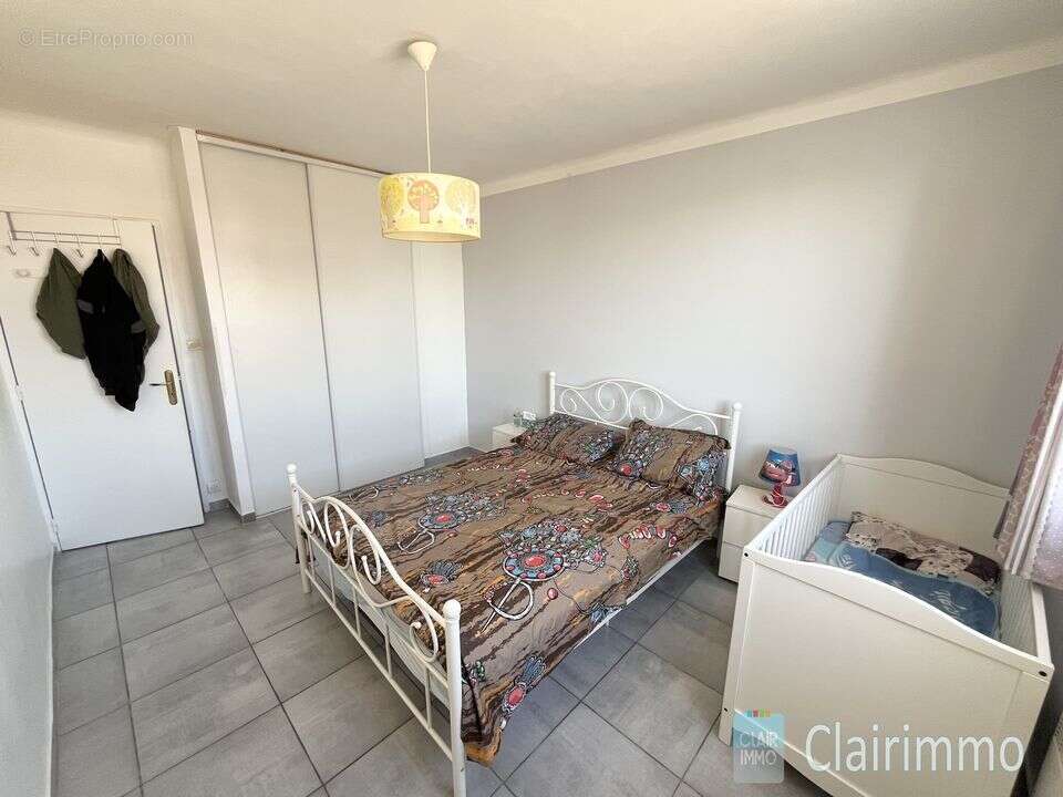 Appartement T3 a vendre - grand balcon - cave - 13013 - Appartement à MARSEILLE-13E