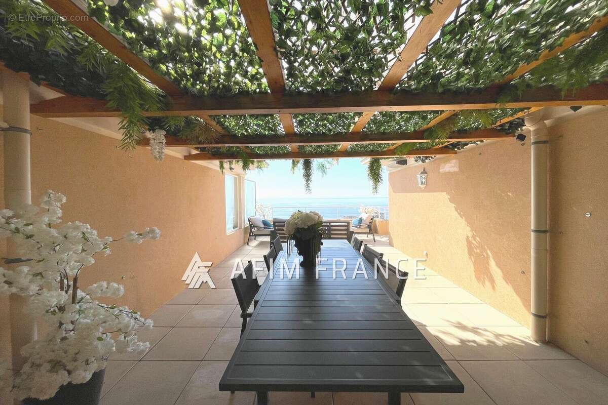 Appartement à BEAUSOLEIL