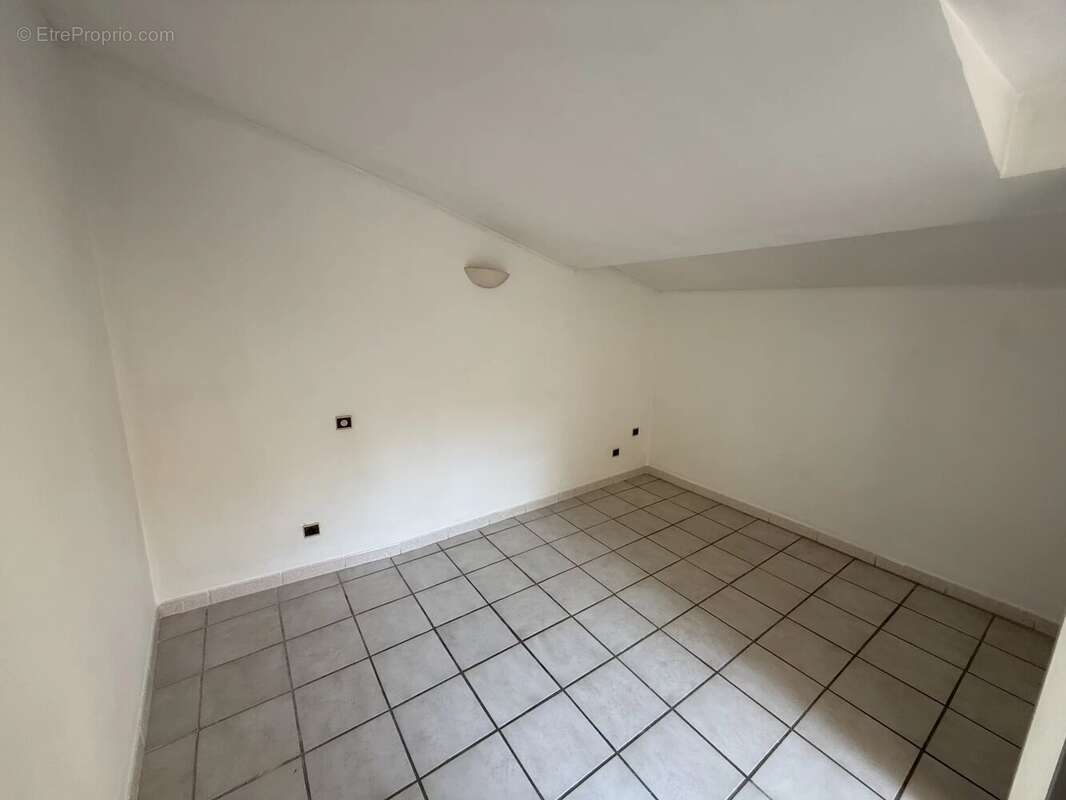 Appartement à CHATEAUNEUF-DU-RHONE