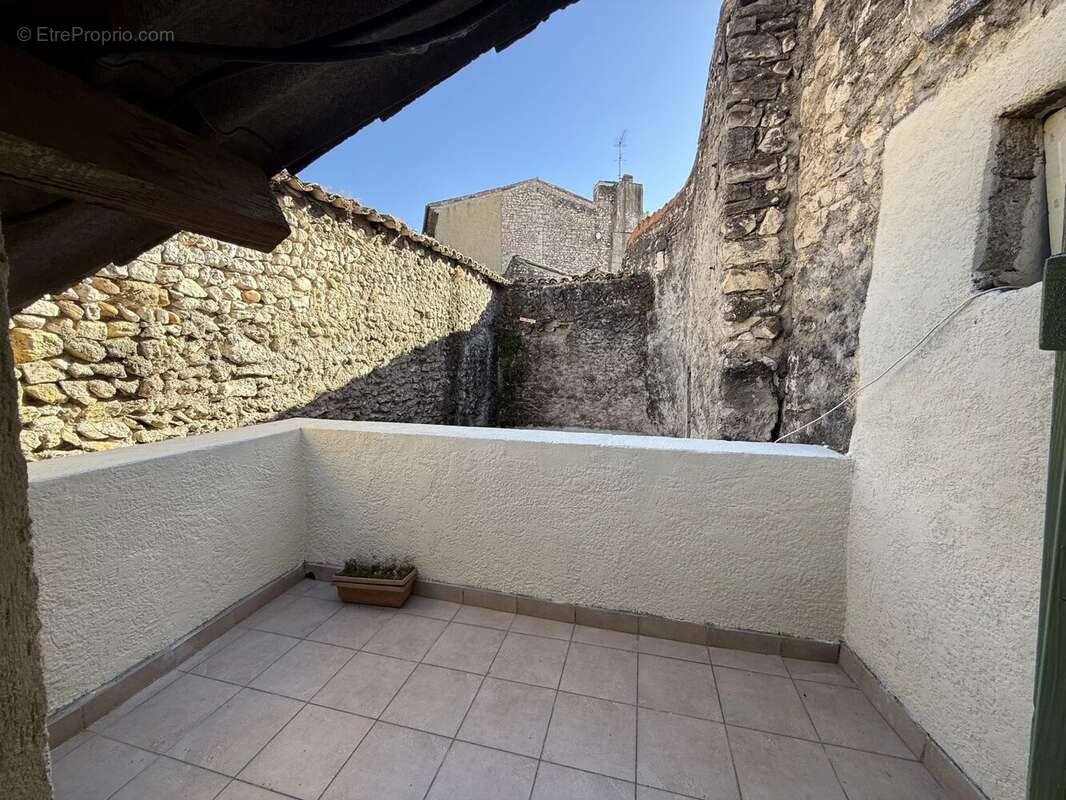 Appartement à CHATEAUNEUF-DU-RHONE