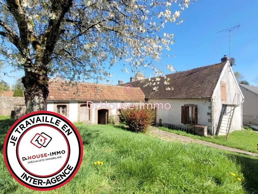 Maison à SAVIGNY-SUR-CLAIRIS