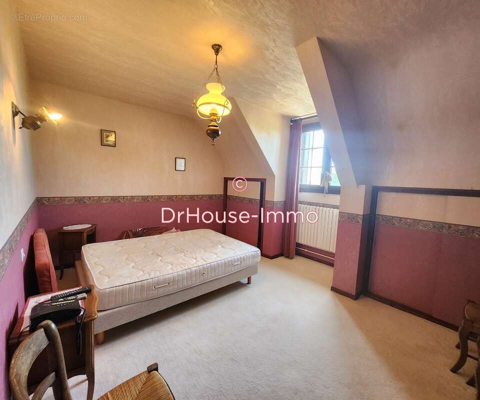 Maison à COURCEBOEUFS