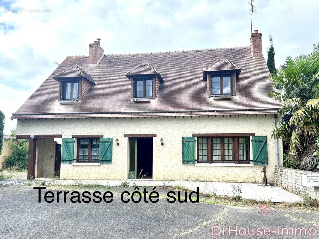 Maison à COURCEBOEUFS