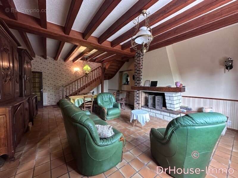 Maison à COURCEBOEUFS