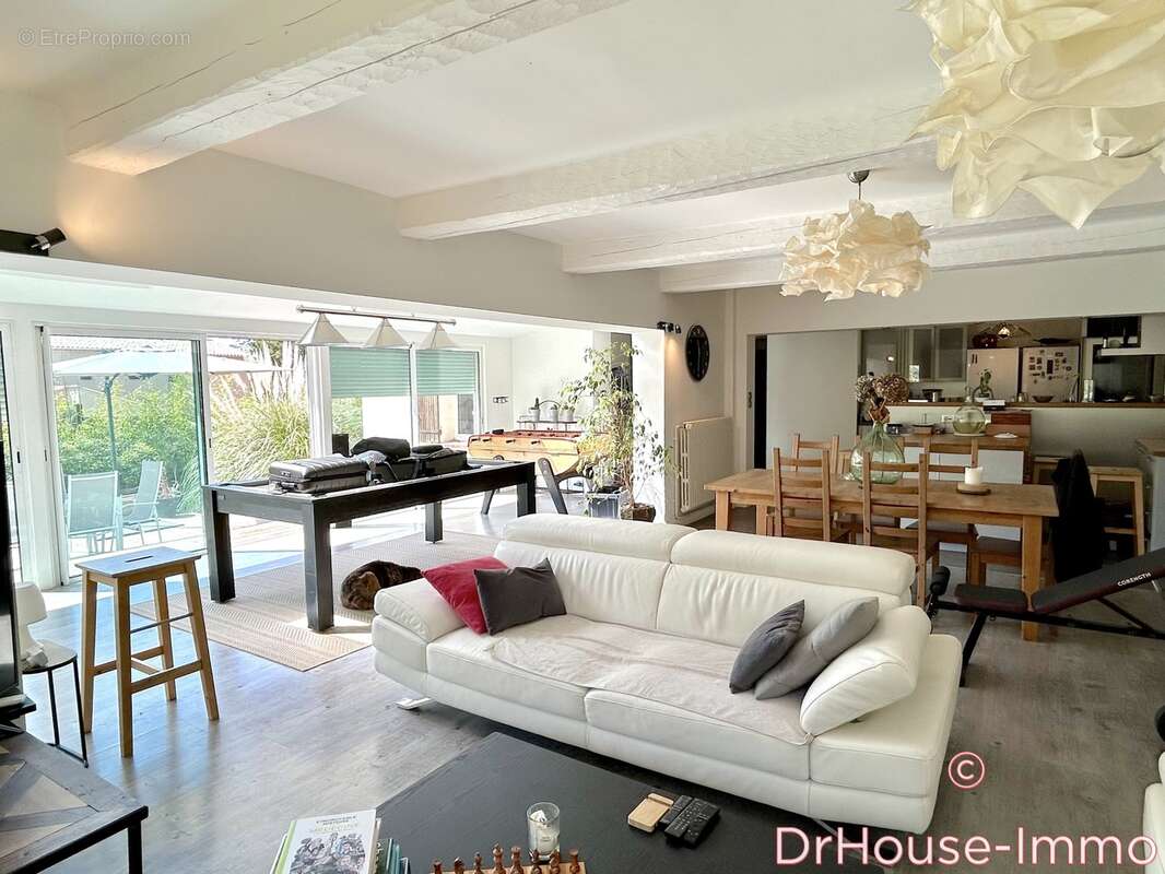 Maison à VILLECROZE