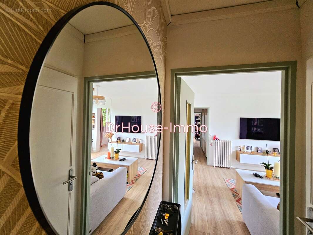 Appartement à SAINT-MAUR-DES-FOSSES