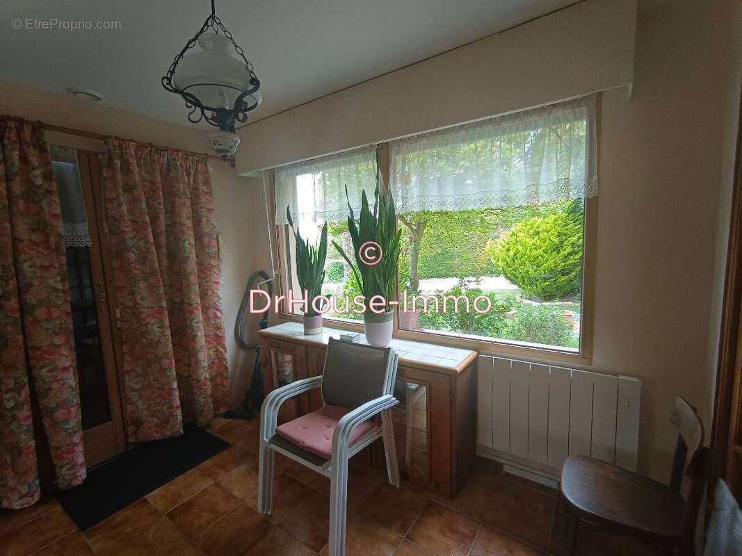 Maison à VAUX-SUR-SEINE