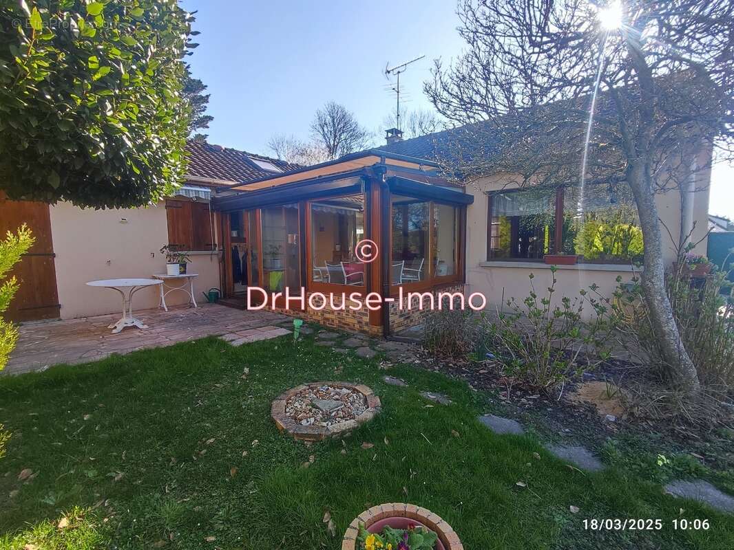 Maison à VAUX-SUR-SEINE