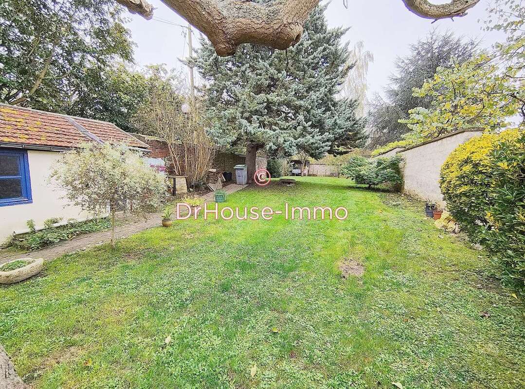 Maison à SURVILLIERS