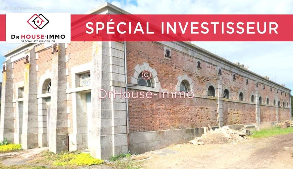 Maison à LOUVIGNE-DU-DESERT