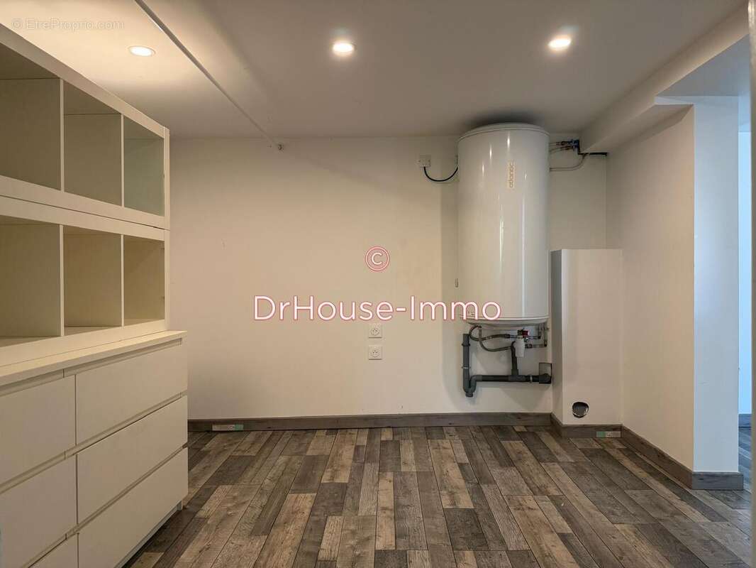 Maison à SAINT-VICTORET