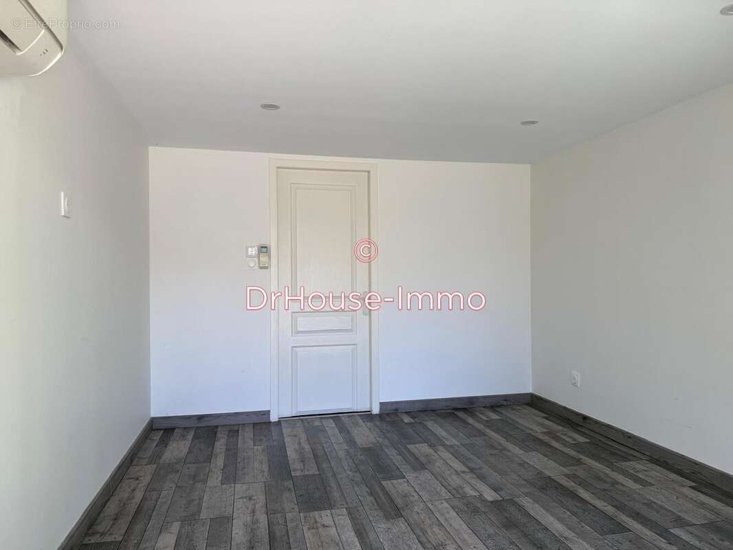 Maison à SAINT-VICTORET