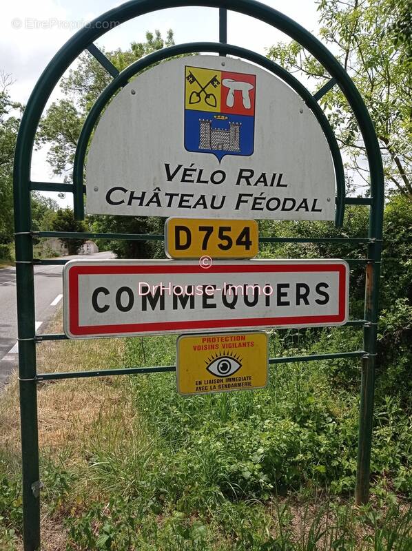 Maison à COMMEQUIERS