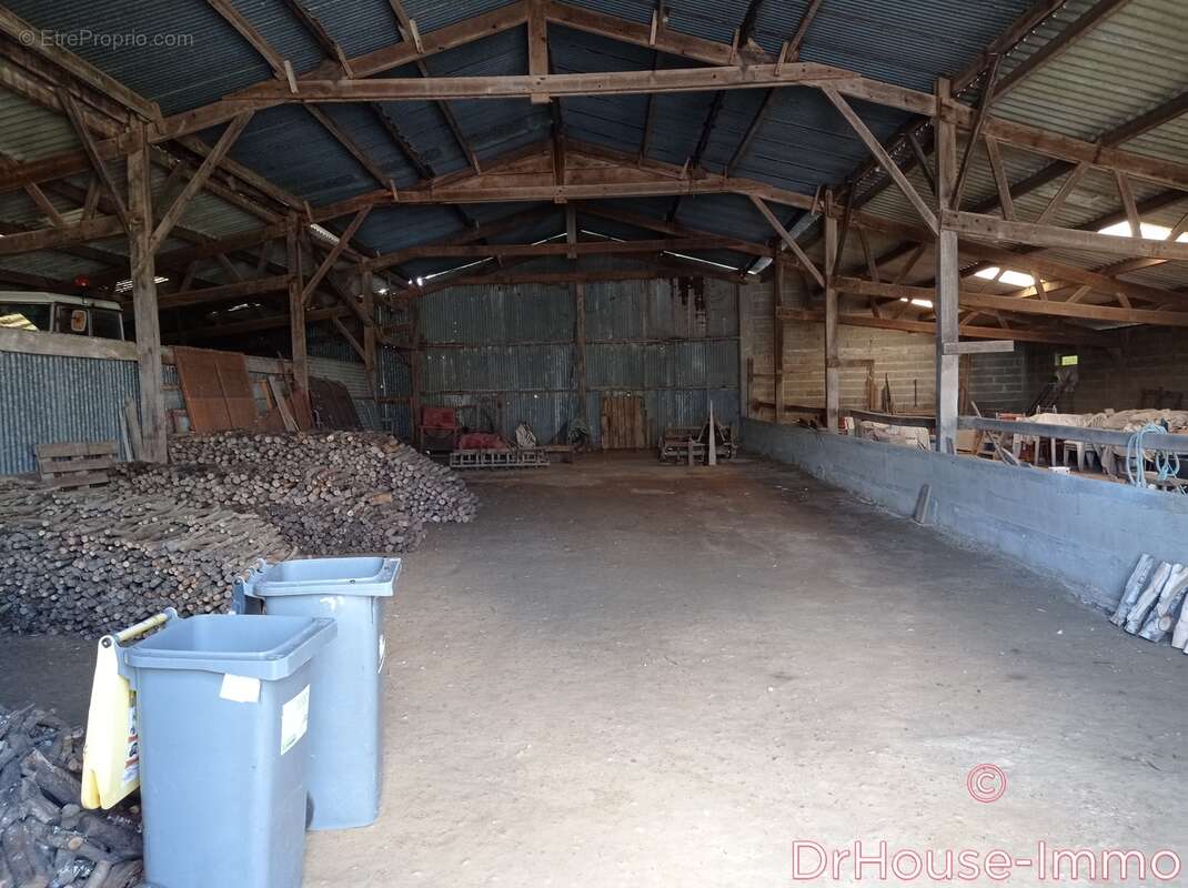 Maison à COMMEQUIERS