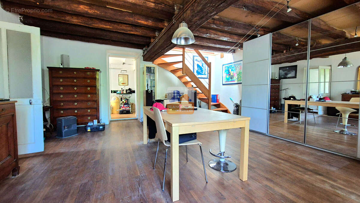 Maison à BOUGUENAIS