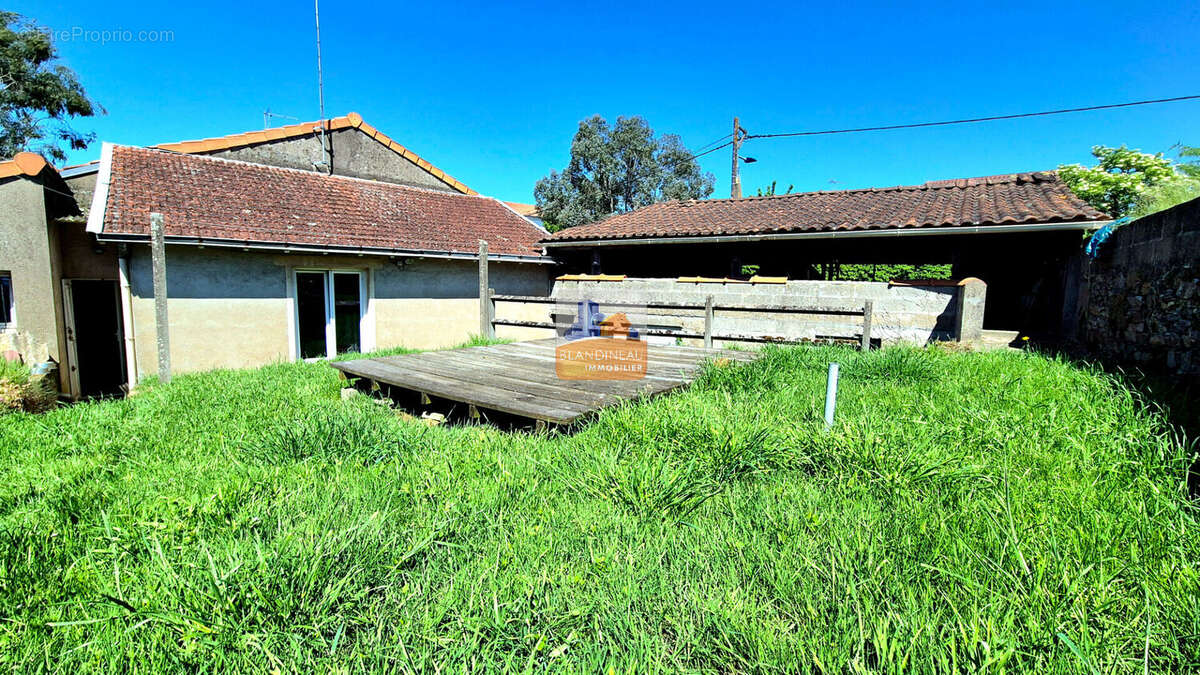 Maison à BOUGUENAIS