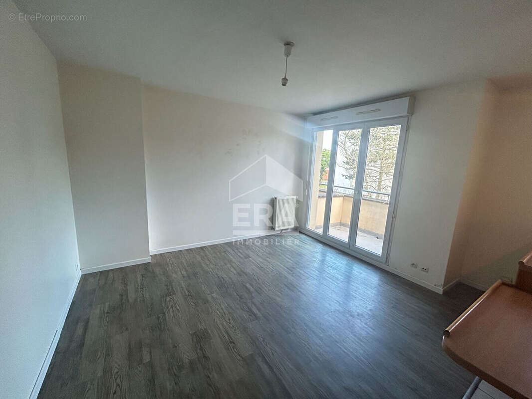 Appartement à DOURDAN
