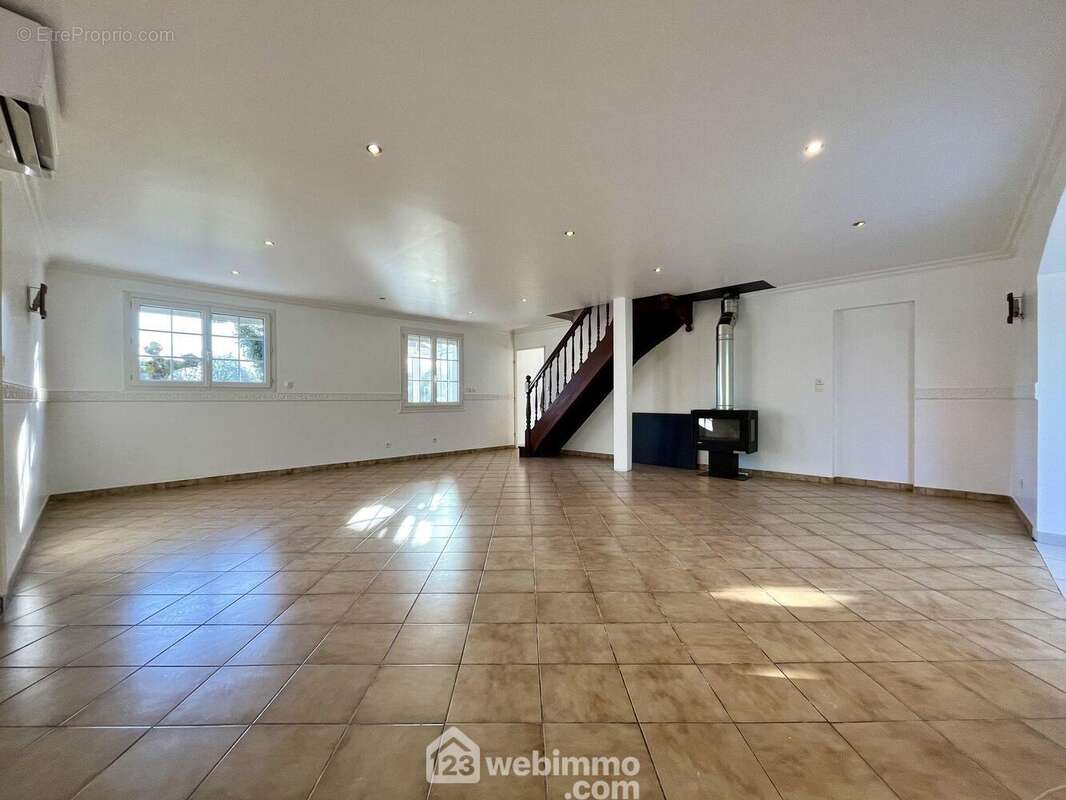 Maison à SAINT-LAURENT-MEDOC