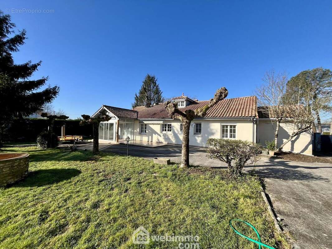Maison à SAINT-LAURENT-MEDOC