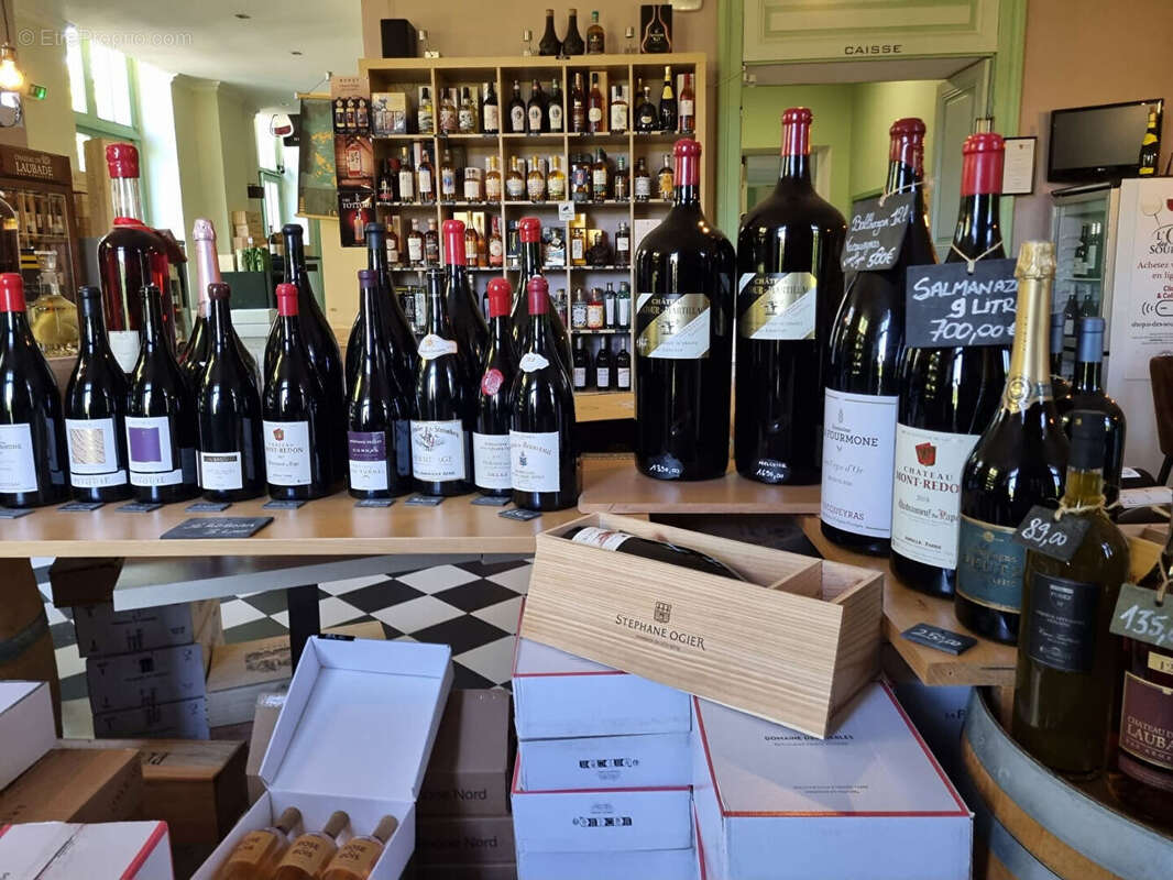 Autre à MONTBRUN-LES-BAINS