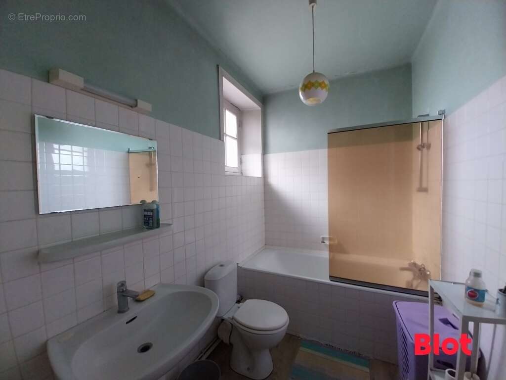 Maison à CHATEAUNEUF-D&#039;ILLE-ET-VILAINE