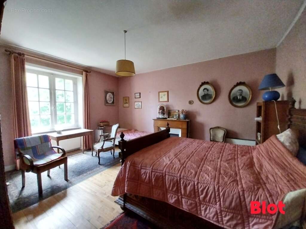 Maison à CHATEAUNEUF-D&#039;ILLE-ET-VILAINE