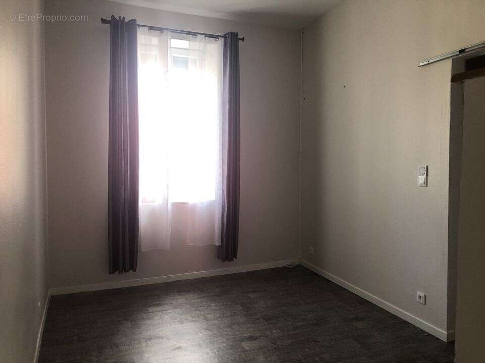 CHAMBRE SUITE PARENTALE  - Maison à PAUILLAC