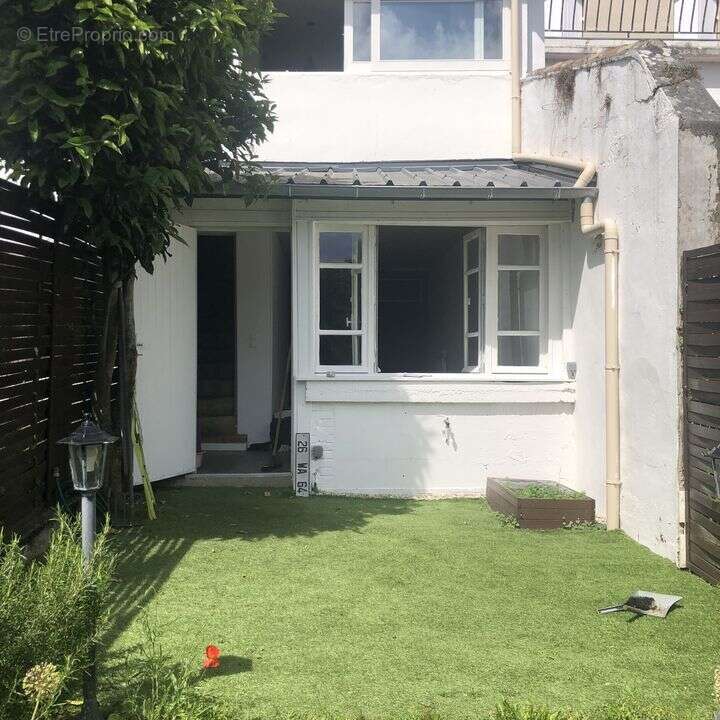 JARDIN FLEURI  - Maison à PAUILLAC