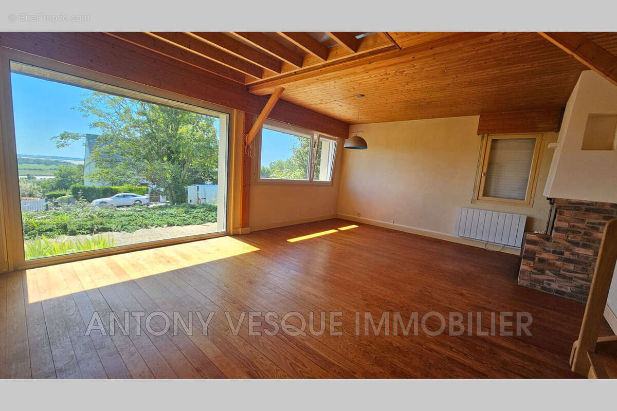 Maison à HEUGUEVILLE-SUR-SIENNE