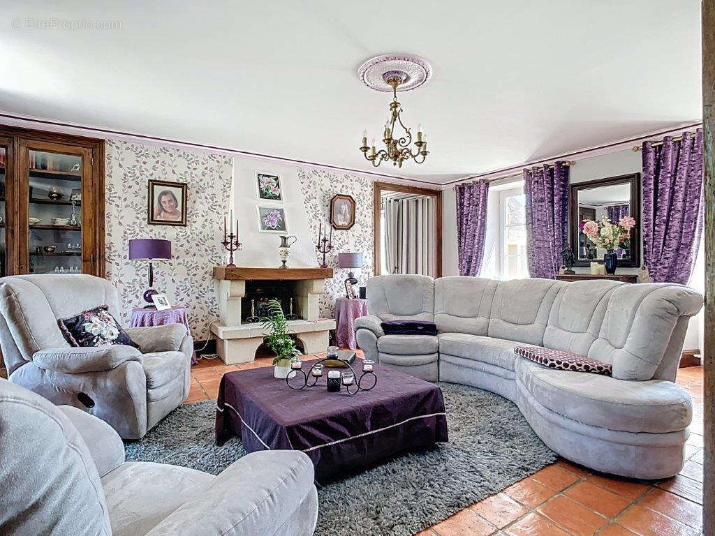 Maison à TURQUEVILLE