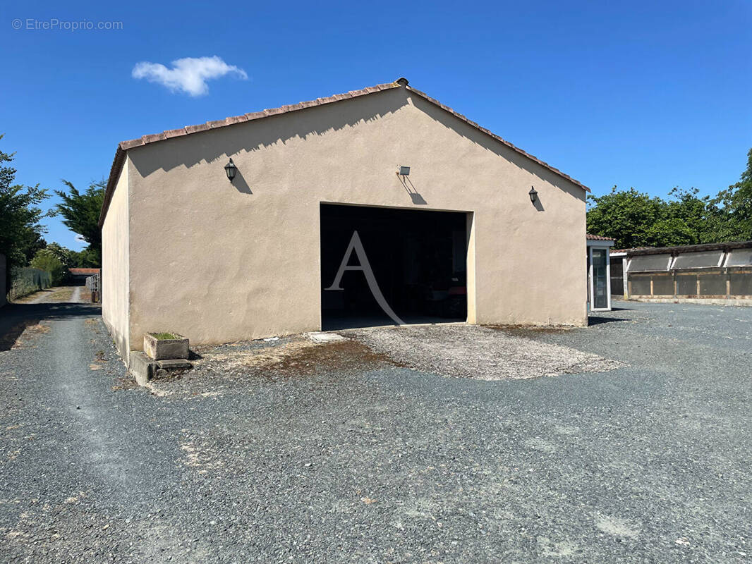 Maison à CHAILLE-LES-MARAIS