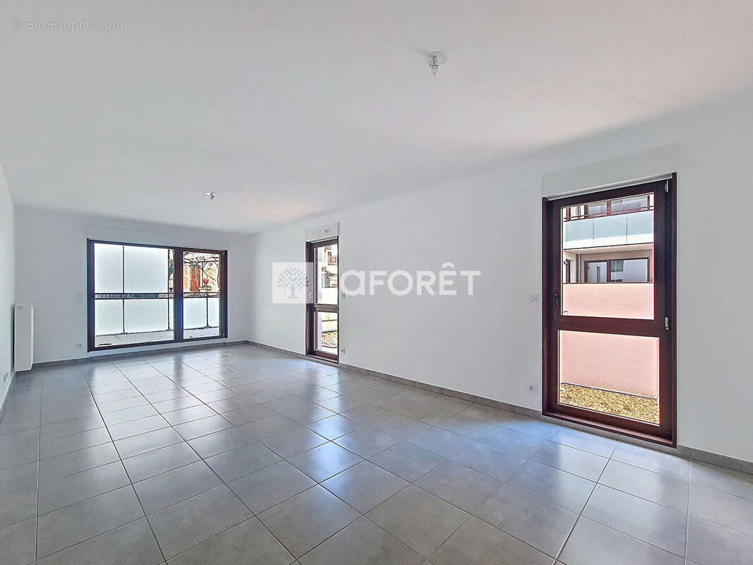 Appartement à RILLIEUX-LA-PAPE