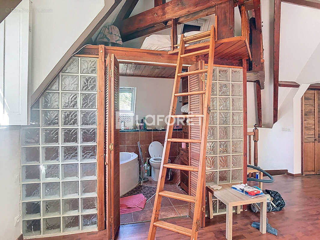 Maison à COUR-CHEVERNY