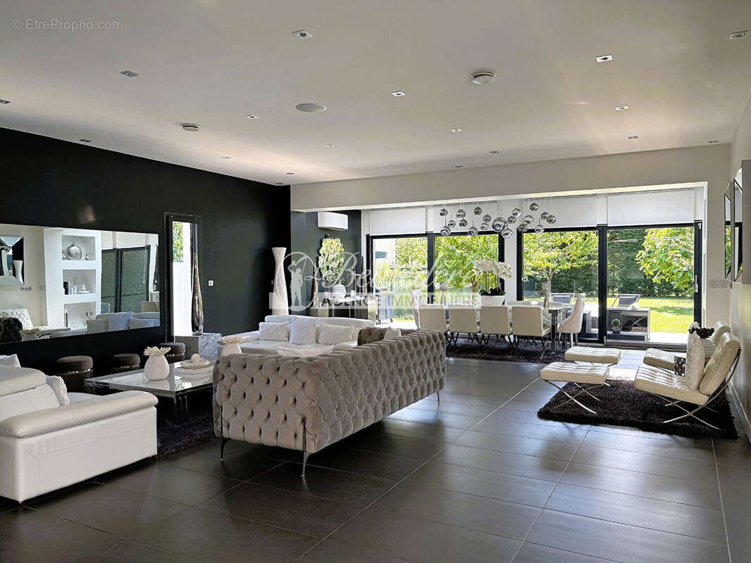 Maison à SAINT-PRIX