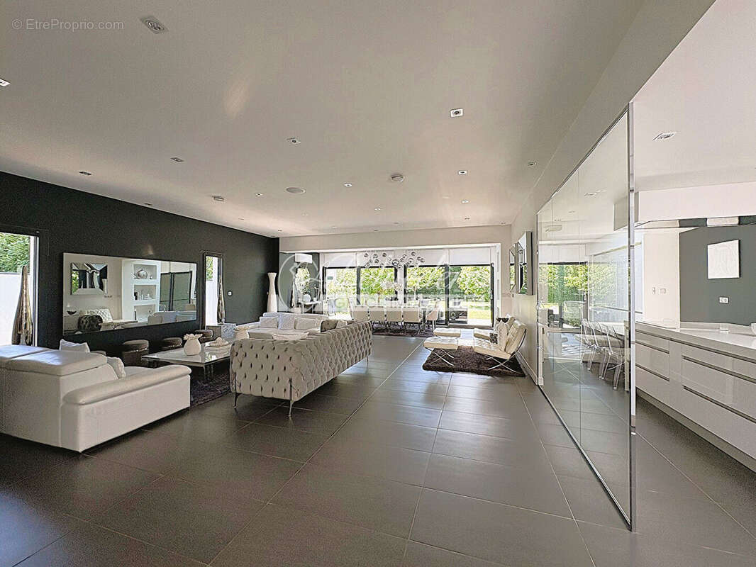 Maison à SAINT-PRIX