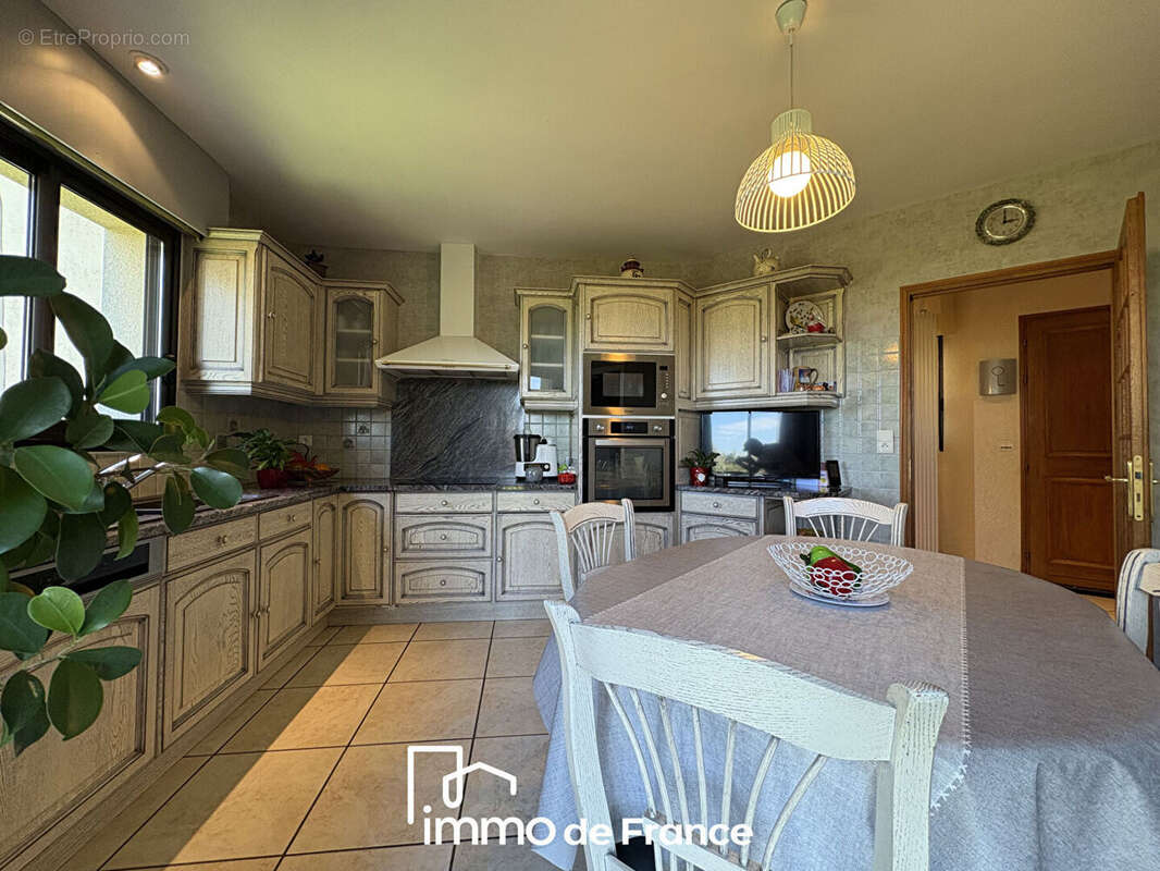 Maison à LE MONASTERE