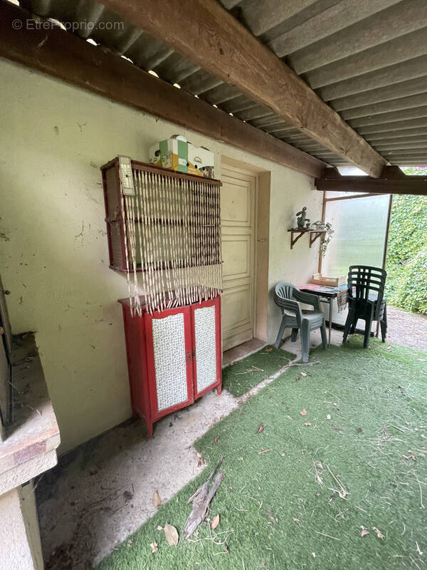 Terrain à LA ROQUETTE-SUR-SIAGNE