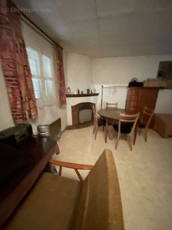 Terrain à LA ROQUETTE-SUR-SIAGNE