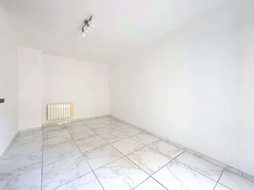 Appartement à VENCE