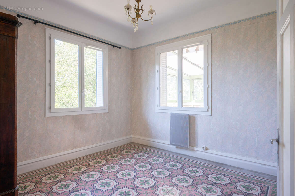 Maison à LA VALETTE-DU-VAR