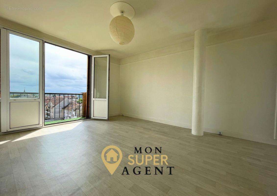 Appartement à MELUN