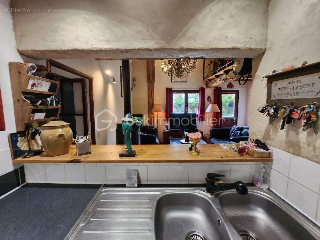 Maison à SAINT-SAUVANT